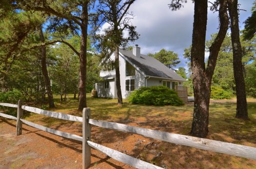 EDGARTOWN - 3 BEDS, TWO BATHS.